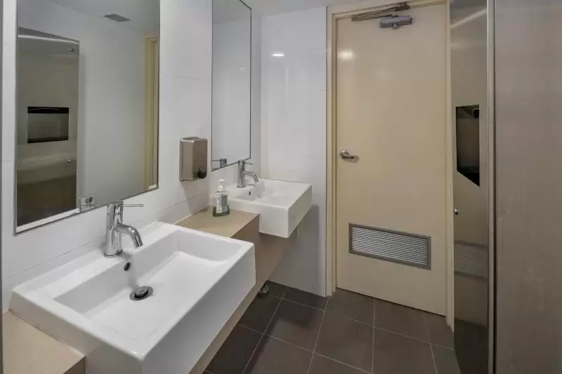 Photo #7: 4 Skyline Place, Frenchs Forest - Leased by One Commercial