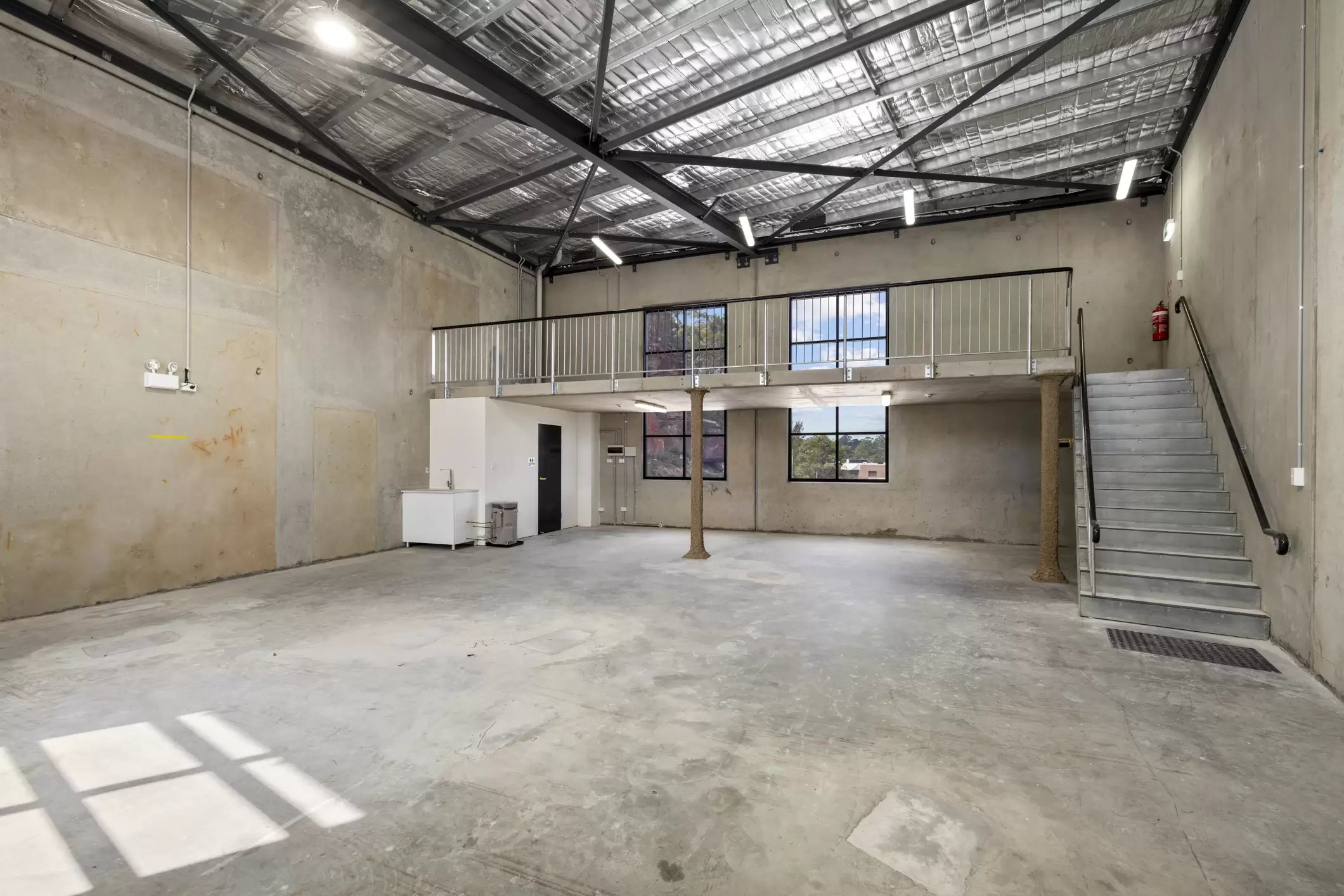 Photo #4: Hornsby - For Sale by One Commercial