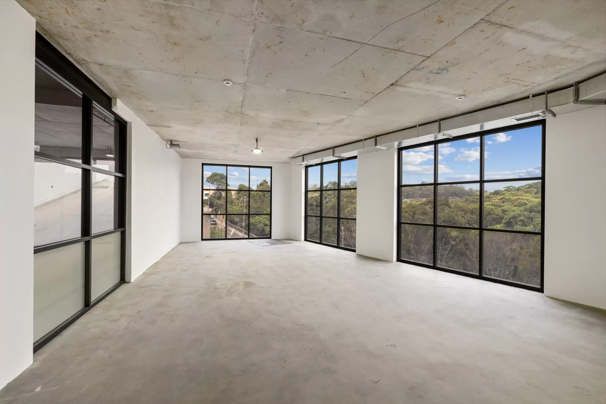 Photo #10: Hornsby - For Sale by One Commercial