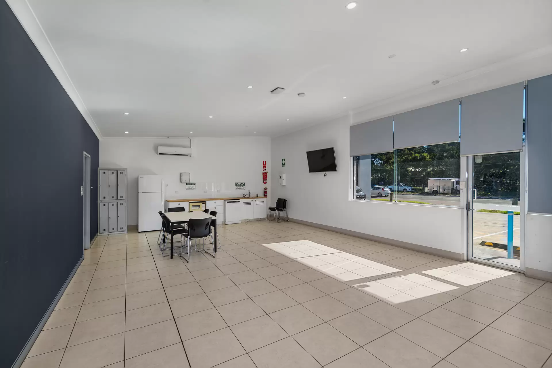 Narrabeen For Lease by One Commercial - image 1